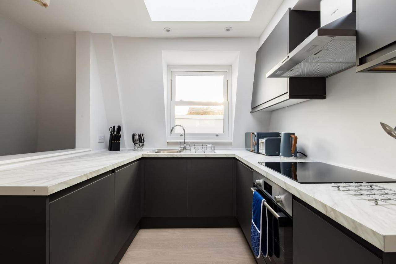 شقة The Margravine Maisonette - Modern & Bright 2Bdr Flat لندن المظهر الخارجي الصورة